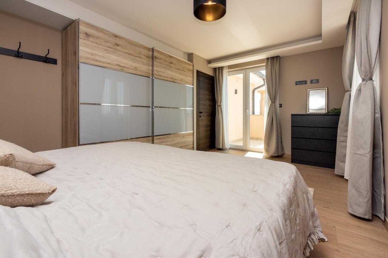Dolly Lux Apartment Crikvenica Bagian luar foto